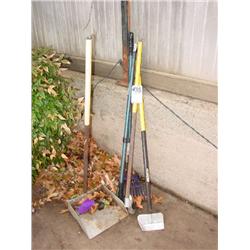 SCOOPER & SCRAPERS (1X)