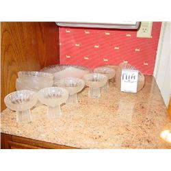 GLASS DISHES (24X)