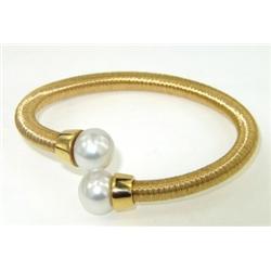 18K Yellow Gold Pearl Bangle