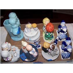 Box lot of 10 Kissing Figurines, Statues