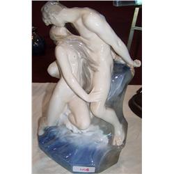 Royal Copenhagen 18.5 T The Kiss