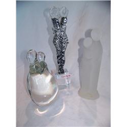(3) Piece Kissing Collection Glass statue lot