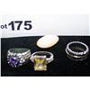 Image 1 : (4)Piece Lot inclu. 3 Nice Ladies Rings 1. Large stone appearing to be mother of Pearl