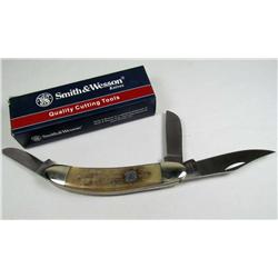 SMITH & WESSON STOCKMAN POCKET KNIFE W/ SHEEP HORN HANDLE