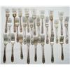 Image 2 : 69 PIECE WESTMORELAND STERLING SILVER  SILVERWARE SET