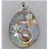Image 1 : UNIQUE VINTAGE MOTHER OF PEARL PENDANT W/ STERLING SILVER CLASP