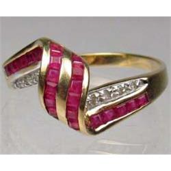 14K GOLD LADIES DIAMOND AND GEMSTONE RING - 3.08 GRAMS