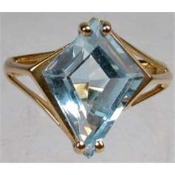 10K GOLD AND GEMSTONE LADIES RING - 3.31 GRAMS