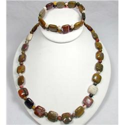 ESTATE JEWELRY - NECKLACE AND BRACELET SET