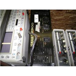 YAMAHA P2500 AMP