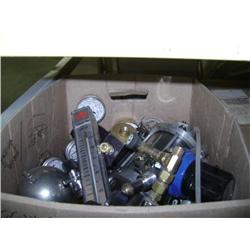 BOX OF REGULATORS & FLOW METERS