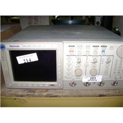 TEK TDS684C OSCOPE