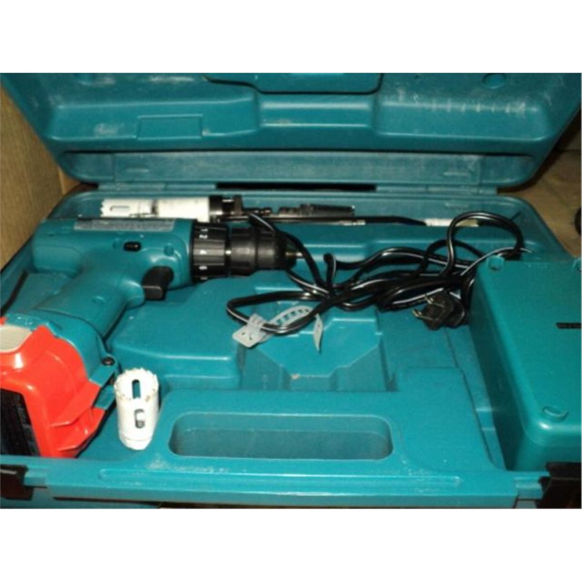 MAKITA 6227D CORDLESS DRILL