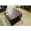 Image 1 : DARK BROWN LEATHER OTTOMAN