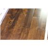 Image 2 : ARMOURWOOD WIDE PLANK BRONZED MAPLE SOLID