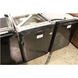ARISTON BLACK DISHWASHER