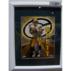 BRETT FARVE HAND SIGNED PHOTOGRAPH W/ GREEN BAY PACKERS