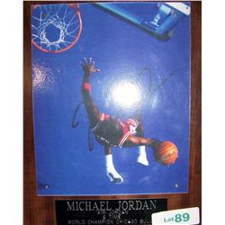 MICHAEL JORDAN HAND SIGNED PLAQUE WITH COA