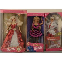 3 Barbies: Walk America, City Style, Target MIB