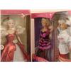 Image 2 : 3 Barbies: Walk America, City Style, Target MIB