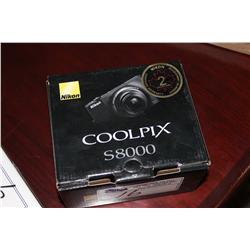 NIKON COOLPIX 8000 DIGITAL CAMERA