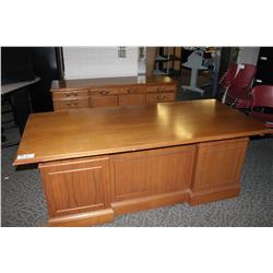 OAK TRADITIONAL DESK & CREDENZA SUITE