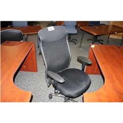 BLACK MESH BACK EXECUTIVE CHAIR