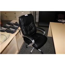 BLACK LEATHER HIGH BACK EXECUTIVE CHAIR