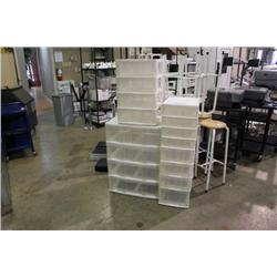LOT OF PLASTIC STORAGE BINS