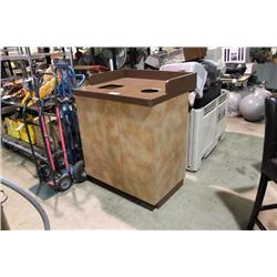 2 DOOR RECYCLE / GARBAGE STATION