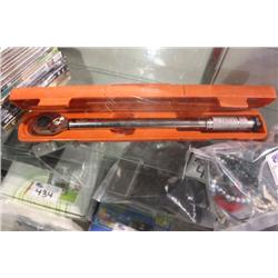 TORQUE WRENCH & CASE