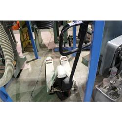 PALLET MULE PALLET JACK