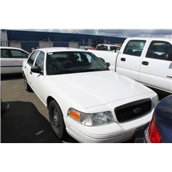2007 WHITE FORD CROWN VICTORIA POLICE SERIES 4DR