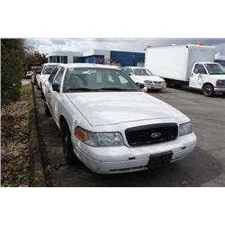 2006 WHITE FORD CROWN VICTORIA POLICE SERIES 4DR