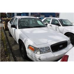 2008 WHITE FORD CROWN VICTORIA POLICE SERIES 4DR