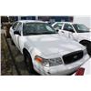 Image 1 : 2008 WHITE FORD CROWN VICTORIA POLICE SERIES 4DR