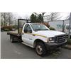 Image 1 : 2002 WHITE FORD F-550 XL SUPER DUTY FLAT DECK