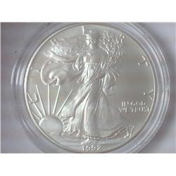1992 AMERICAN SILVER EAGLE (UNC)