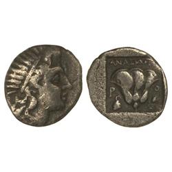 Dracma. -  167-88 a.C. -  RODAS. -  Anv.: Cabeza de Helios radiado a derecha. Rev.: Rosa en cuadro i