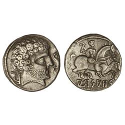 Denario. -  ARSAOS. -  Anv.: Cabeza barbada a derecha, delante delfín, detrás arado. Rev.: Jinete co