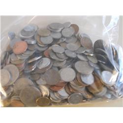 OVER 3 POUNDS LBS OF WORLD COINS 100s OF COINS