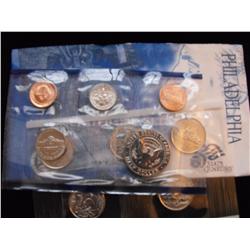1999 MINT SET P