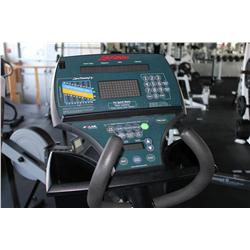 LIFE FITNESS 9500HR ELIPTICAL MACHINE