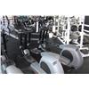 Image 2 : LIFE FITNESS 9500HR ELIPTICAL MACHINE