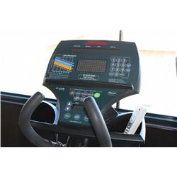 LIFE FITNESS 9500HR ELIPTICAL MACHINE