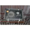 Image 5 : GYM SOUND SYSTEM INCLUDES 2 JBL SPEAKERS