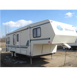 1995 Okanagan 5th Wheel trailer