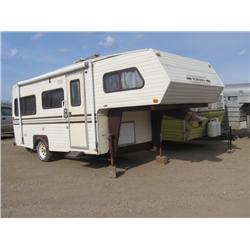 1987 Roadway 5th Wheel Trailer