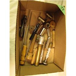 Box Hand reloading tools
