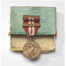 1939-1946: Extremely scarce Emergency Service Medal - An tSeirbhís Séiplíneachta